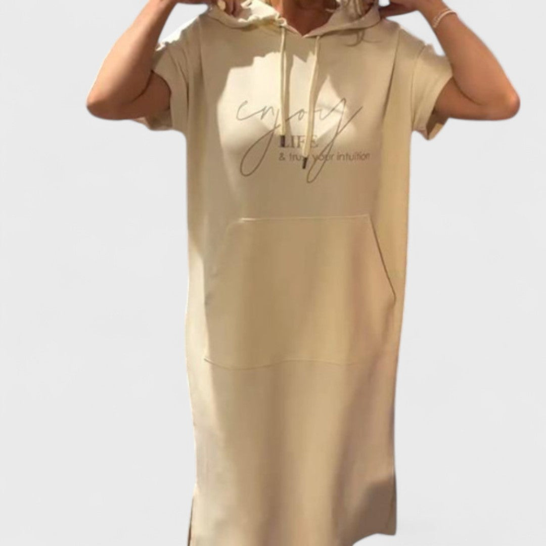 Saskia - Šaty s Kapucí