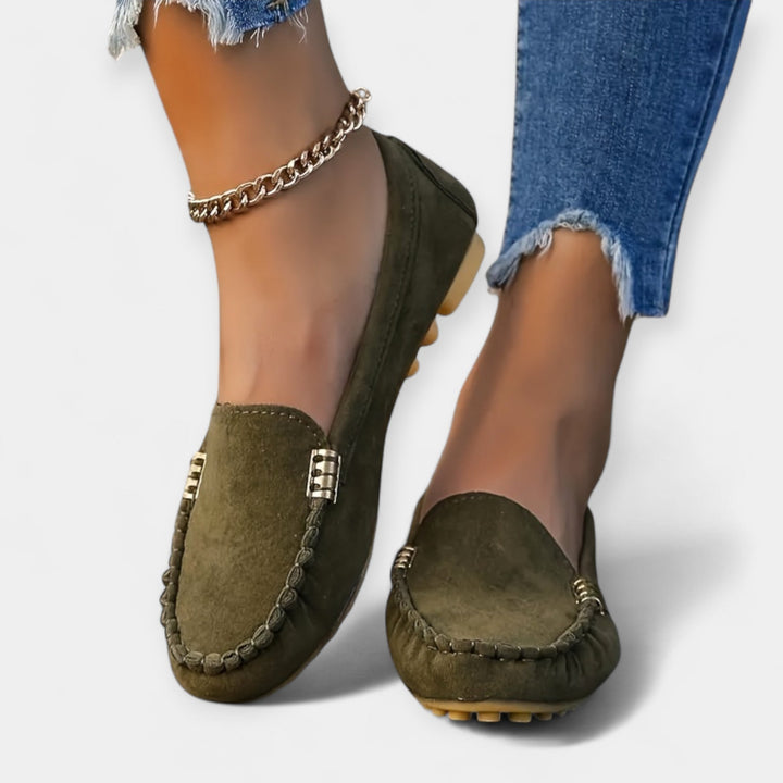 Loafery s kovovými prvky