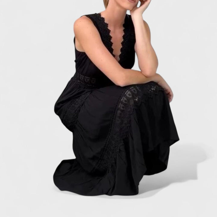 Veronika - Elegantní Krajková Šaty s Výstřihem do V