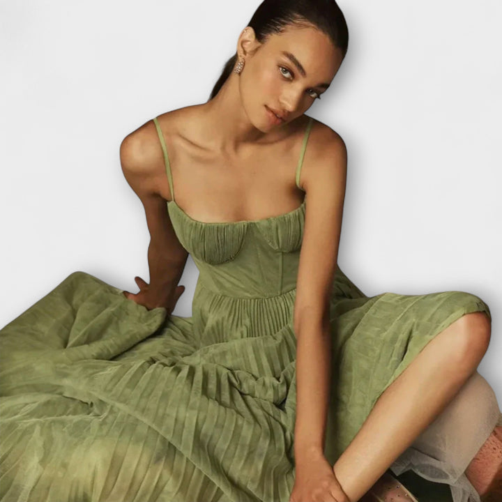 Lucrezia - Elegantní Šaty s Šarmem