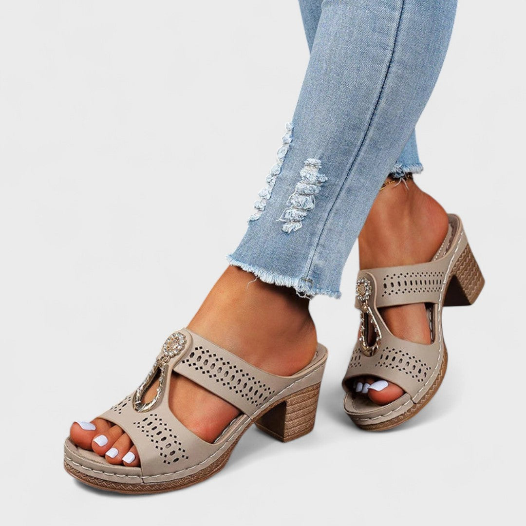 Vlasta - Elegantní a Pohodlné Ortopedické Sandály