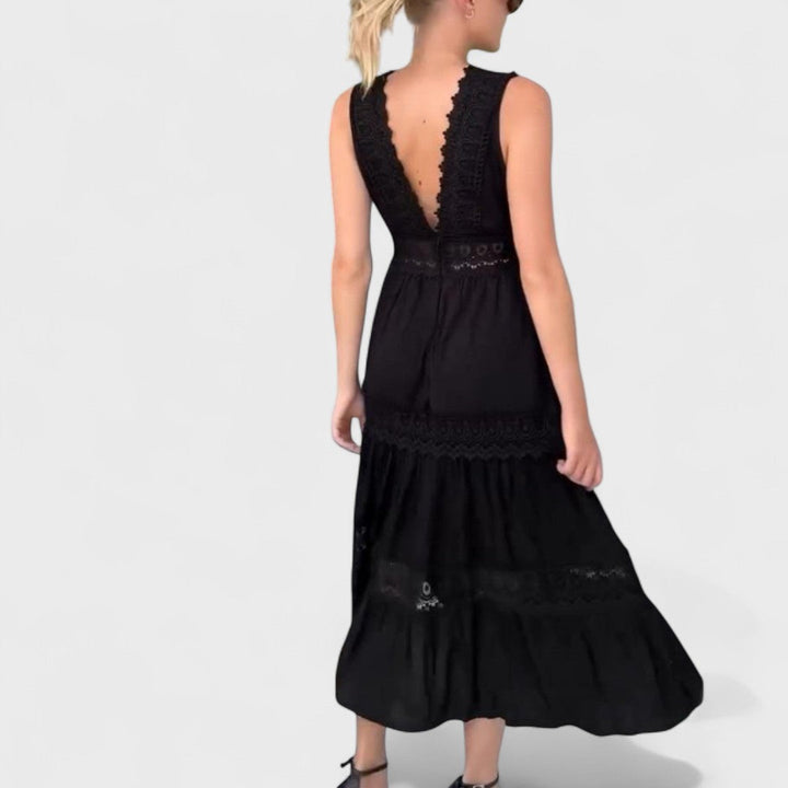 Veronika - Elegantní Krajková Šaty s Výstřihem do V